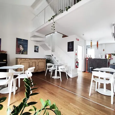 Tric Trac Hostel Naples