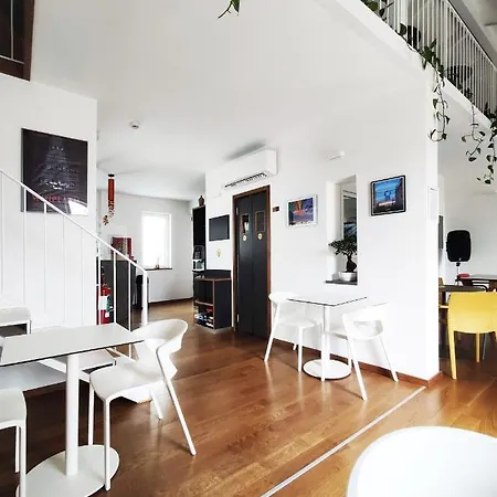 Hostel Tric Trac Naples