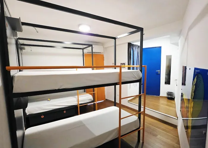 Tric Trac Hostel Naples