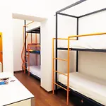 Tric Trac Hostel